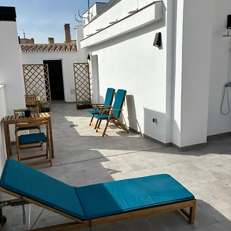 Centric With Rooftop Apartment