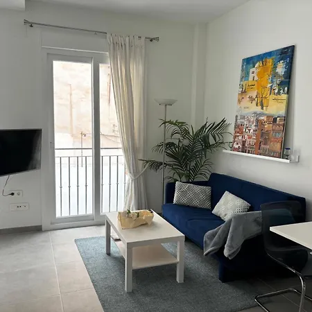 Apartment Centric With Rooftop Malaga